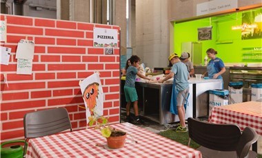 Pizzeria
